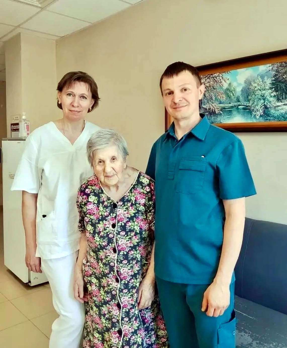  В областной клинической больнице провели уникальную операцию пациентке почтенного возраста